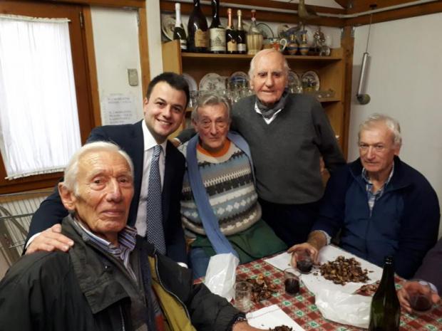 vetturini con anziani