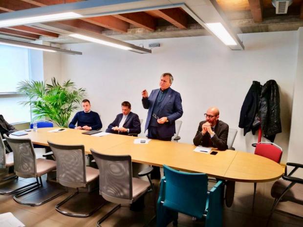 sindaco all'incontro con i dirigenti