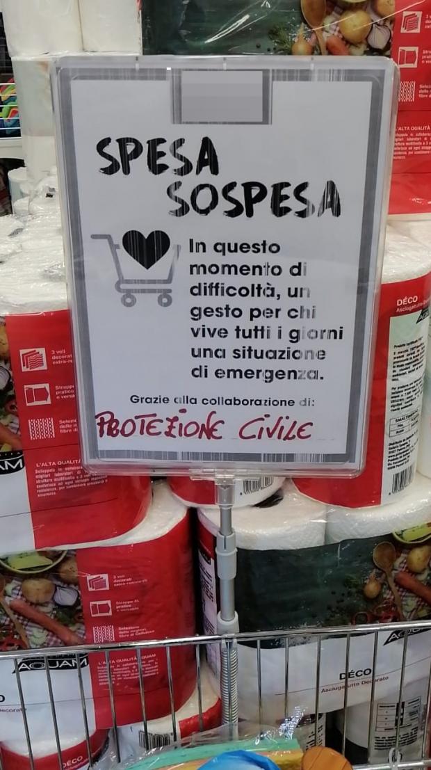 cartello di spesa sospesa
