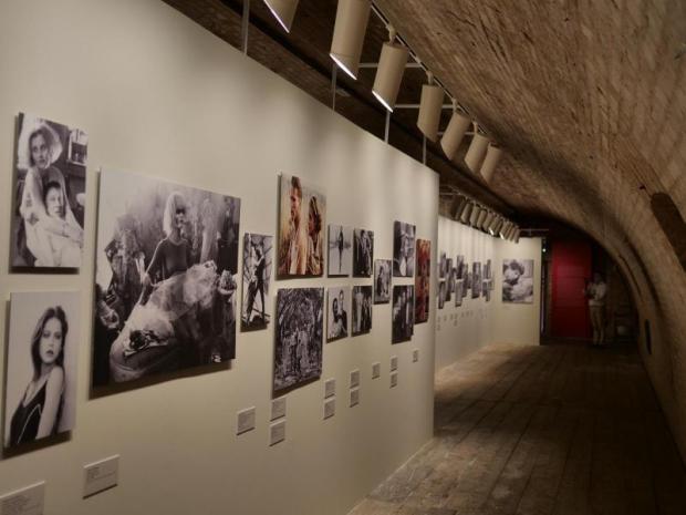 mostra Divine