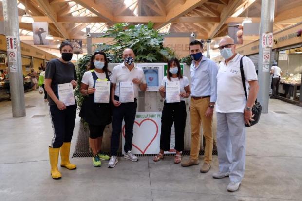 L'assessore Costalonga alla consegna degli attestati