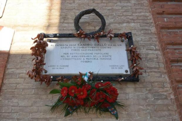lapide Sandro Gallo