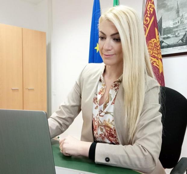 L'assessore Laura Besio al webinar sui librai