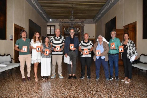 La presentazione della guida gondolieri a Ca'Farsetti