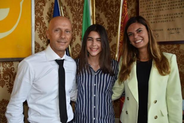 La presidente Damiano con Aurora Casarin e il suo papà