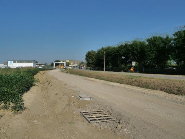 Un'area del cantiere della ciclabile