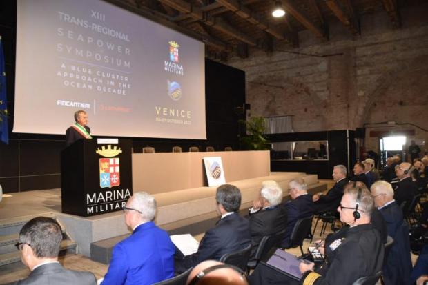 L'intervento del sindaco Brugnaro al simposio