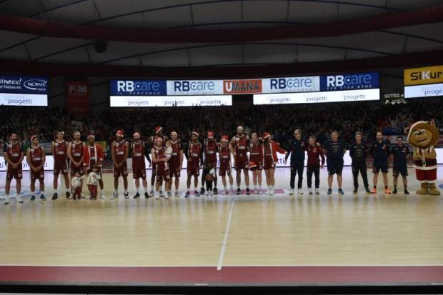 Una foto di squadra della Reyer