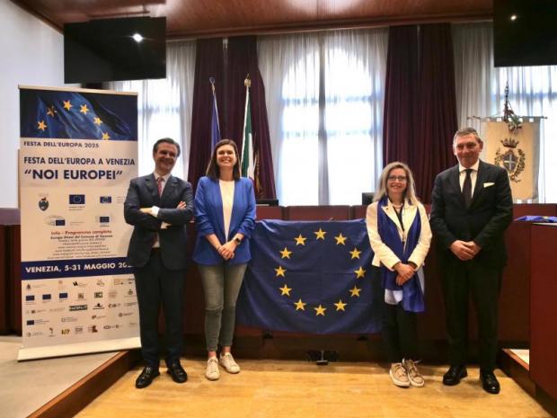 un momento della conferenza stampa