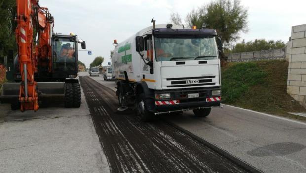 lavori di asfaltatura