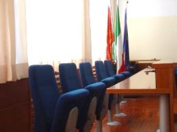 interno sala consiliare municipalità lido