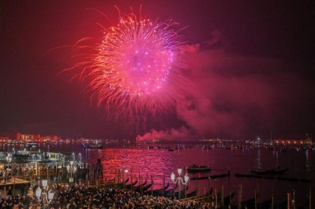 Fuochi Pirotecnici Gran Finale - Spettacoli Pirotecnici per