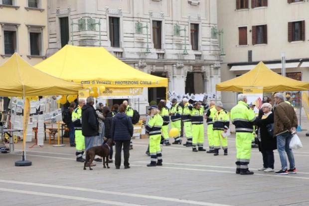 Protezione civile in p.za Ferretto
