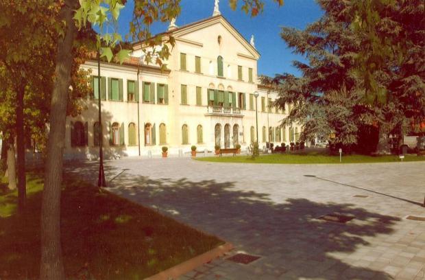Foto della sede della Municipalità di Favaro Veneto Foto della sede della Municipalità di Favaro Veneto