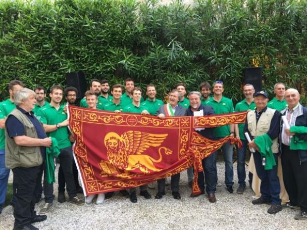 consegna del gonfalone 2016