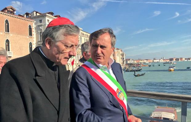 Il sindaco Luigi Brugnaro e il patriarca Francesco Moraglia