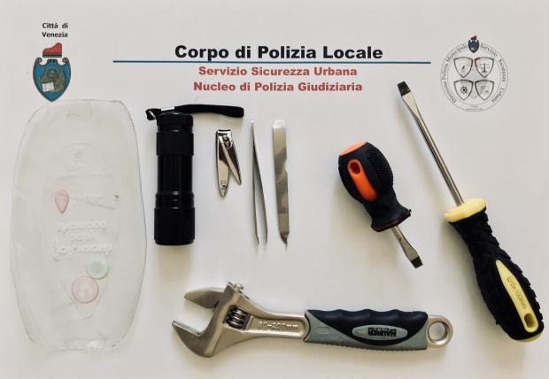 Gli oggetti sequestrati