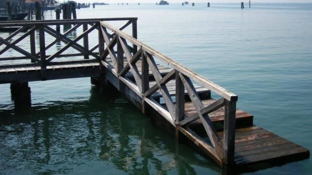 un pontile