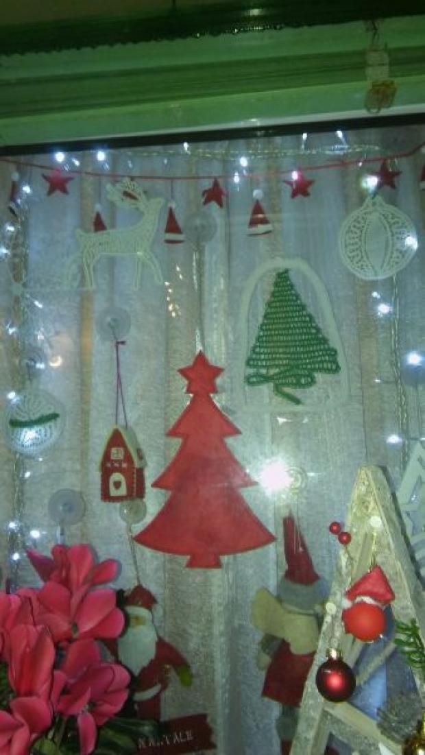 primo premio balconi foto del balcone vincitore addobbato con alberi di natale e luci