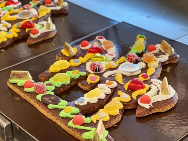Dolce in pastafrolla a forma di San Martino