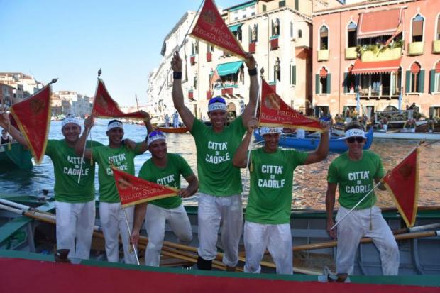 Vincitori sei remi