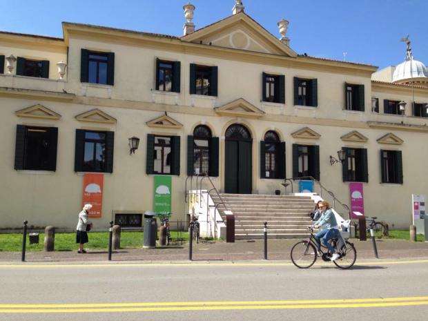 biblioteca Vez
