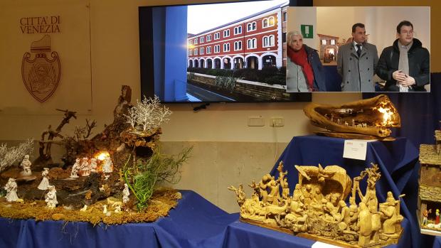 La presentazione della mostra